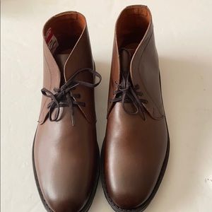 Allen Edmonds chukka boots